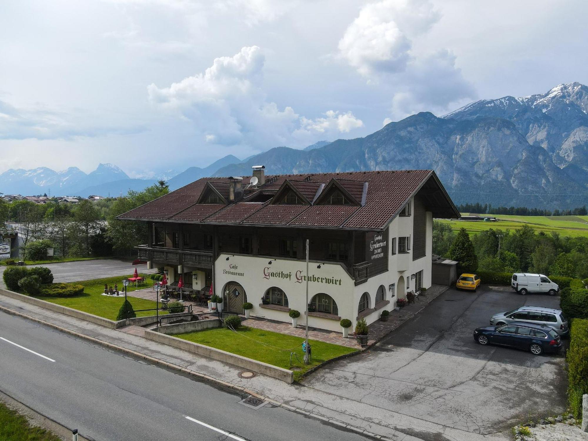 Alpenflair Apartment Mit Bergblick - Inkl Parkplatz #7 Innsbruck Exterior photo